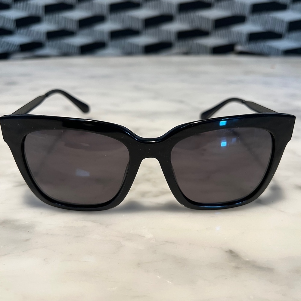 Diff Eyewear Black Oversized Square Sunglasses- P… - image 3